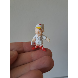 Verpleegster, Rodekruis, Euro play, rubber 2.5x1.5x3.5cm