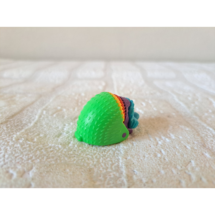 Egel, Ferrero 2002, kunststof  2.5x3.5cm - ferrero