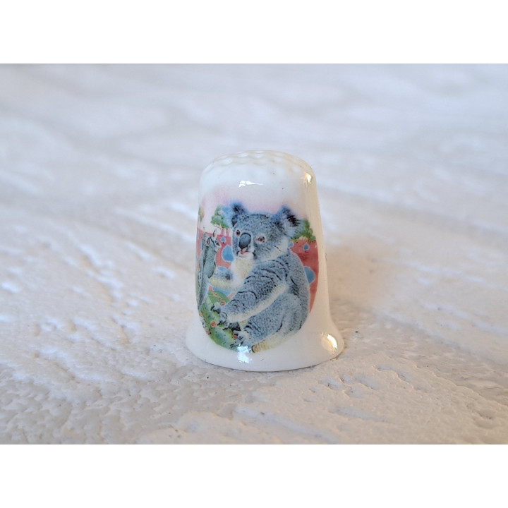 Koala beer getekend vingerhoedje