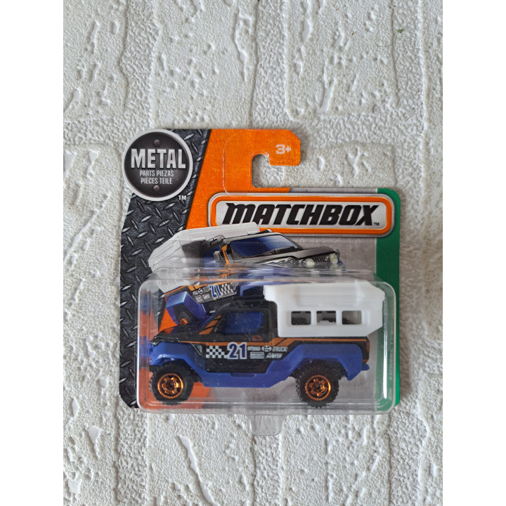 Travel Trecker Camper Vacation Vehicle Matchbox MB096
