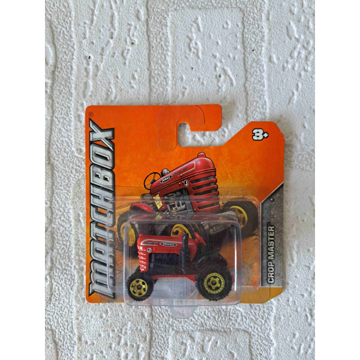 Crop Master Tractor Matchbox mb 62 rood - modelauto Crop Master Tractor Matchbox mb 62 rood - modelauto