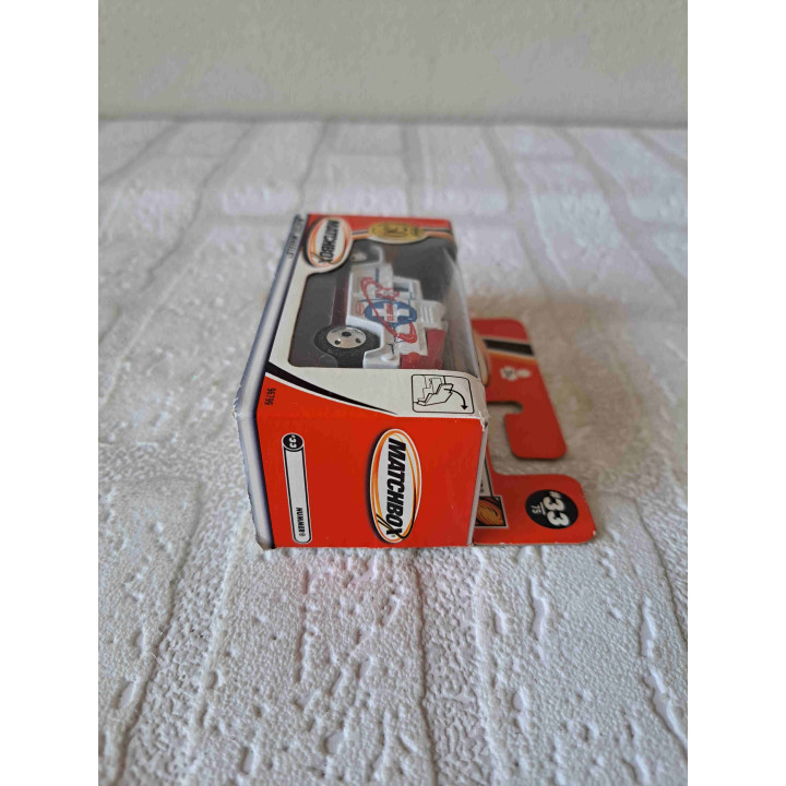 Hummer H1 Basse 33 Ambulance Matchbox 50 Jaar mb 33 - modelauto