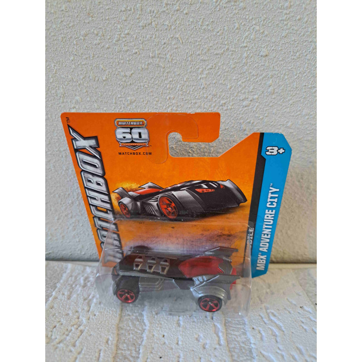 Batmobile Matchbox 2012 mb TPN14