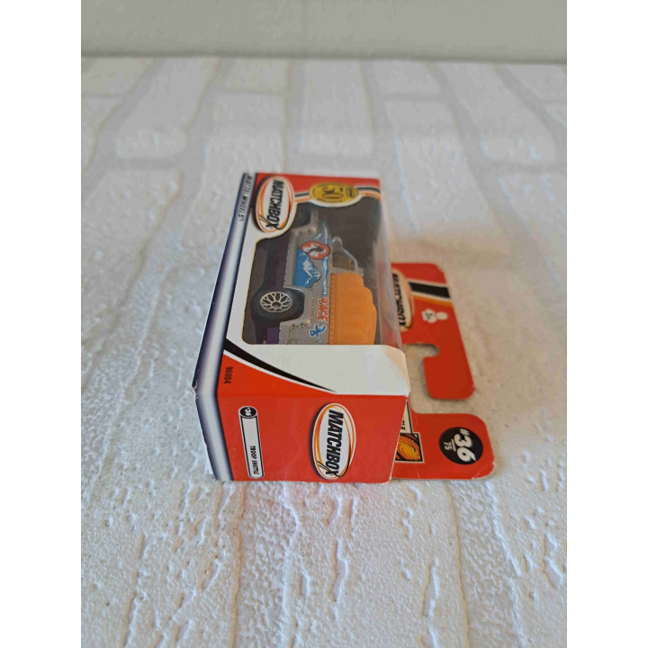 Troop shuttle Base Matchbox 50 Jaar mb 36 zilverkleurig - modelauto