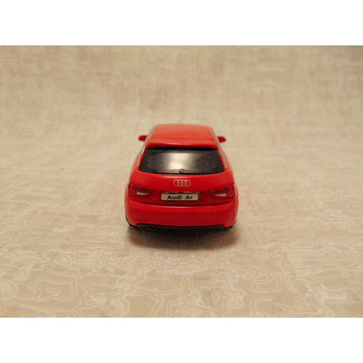 Audi A1 Tdi coupe Bburago 1:43 rood