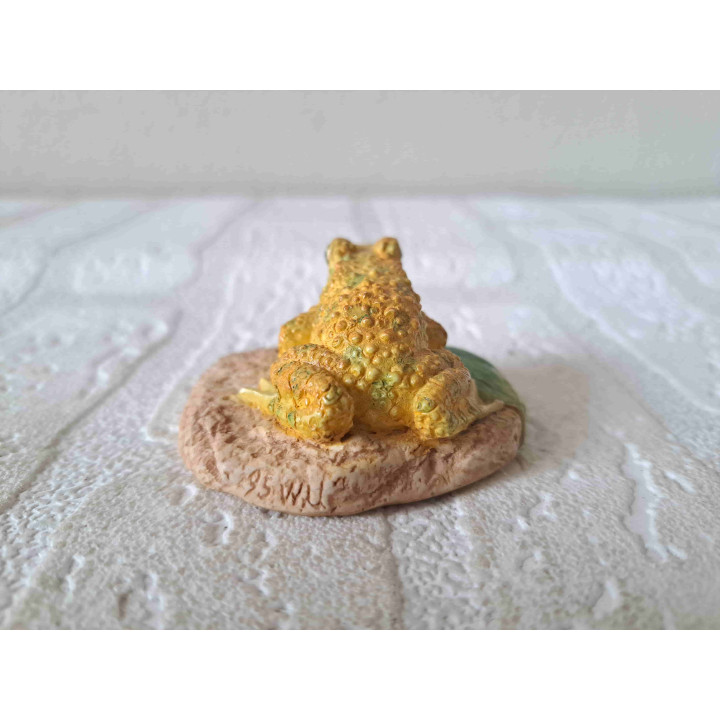 Puerto Ricaanse kuifpad, kunsthars 5.5x6x3.5cm - dierfiguren
