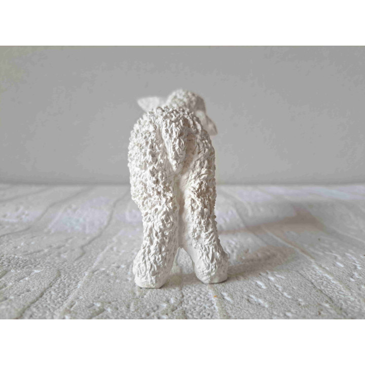 Lam jong schaap, keramiek 11x5.5x10cm - dierfiguren