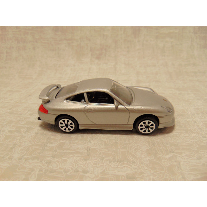 Porsche 911 Carrera coupe Bburago 1:43 zilverkleurig