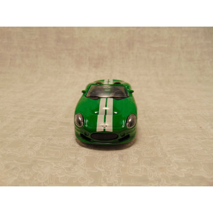 Shelby series one cabrio Bburago 1:43 groen
