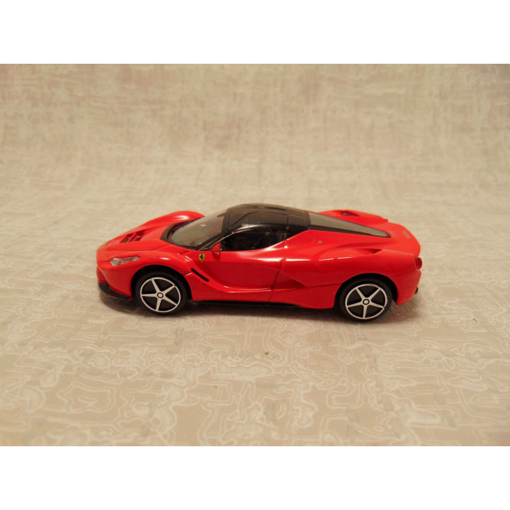 Ferrari Laferrari F150 coupe Bburago 1:43 rood