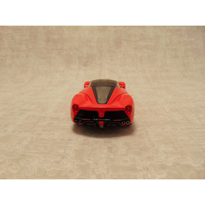 Ferrari Laferrari F150 coupe Bburago 1:43 rood