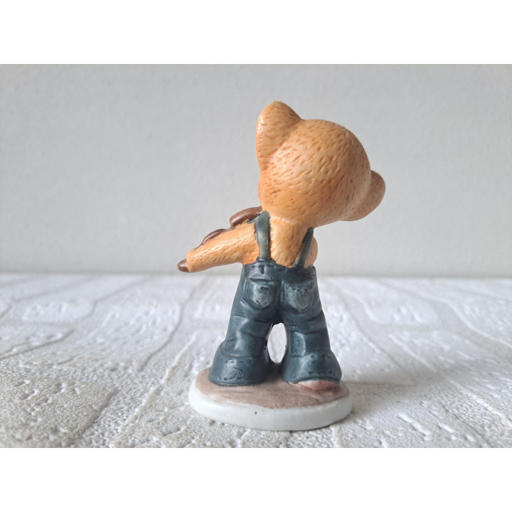 Koala met viool en tuinbroek, porselein 6.5x3.5x9.5cm - dierfiguren