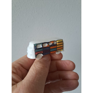 Volkswagen combi bus met kleuren, porselein 6x2x2.5cm