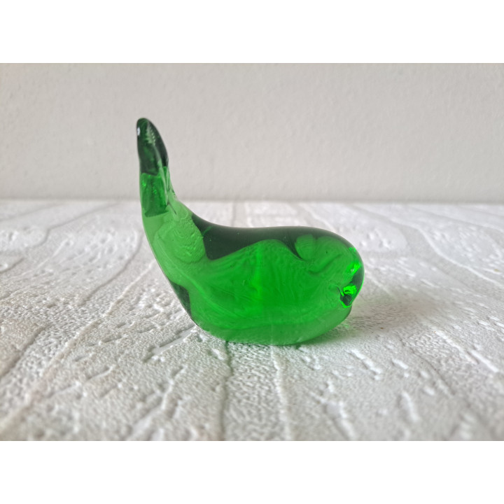 Walvis van massief groen glas 7x4x6.5cm