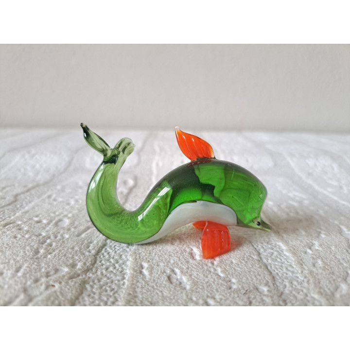 Dolfijn van massief gekleurd glas 7x2.5x4.5cm - glas