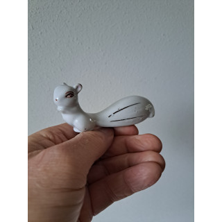 Eekhoorn met lange staart, porselein 9.5x2.5x4cm