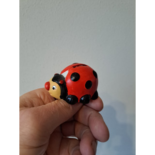 Kleine lieveheersbeestje spaarpot, porselein 6x4x3.5cm
