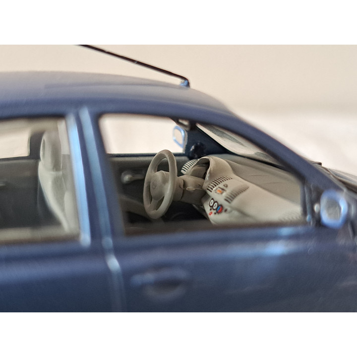 Nissan Micra K12 2010 J-Collection 1:43 - modelauto