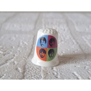 The Beatles in vier kleuren vingerhoedje