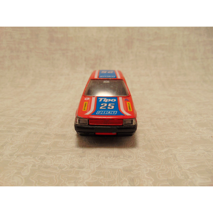 Fiat Tipo Pioneer rally Bburago 1:43 rood