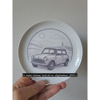 Ontbijtbord met Mini Cooper 1959, porselein D17XH2cm