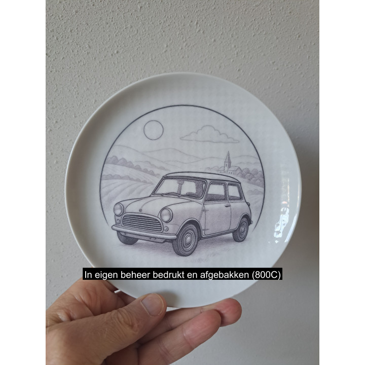 Ontbijtbord met Mini Cooper 1959, porselein D17XH2cm