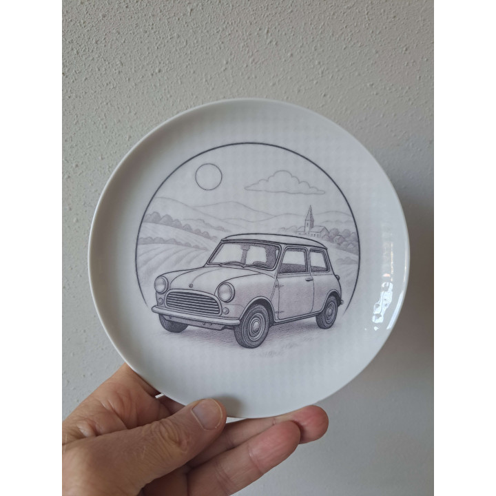 Ontbijtbord met Mini Cooper 1959, porselein D17XH2cm - handgemaakt