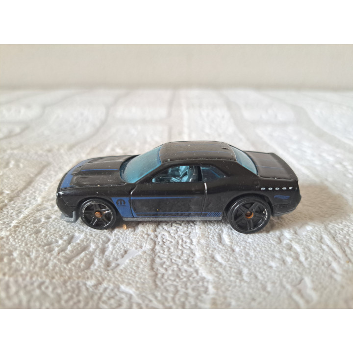 Dodge Challenger SRT 2015 Hot wheels 2018-042 - Verzamelmodelauto