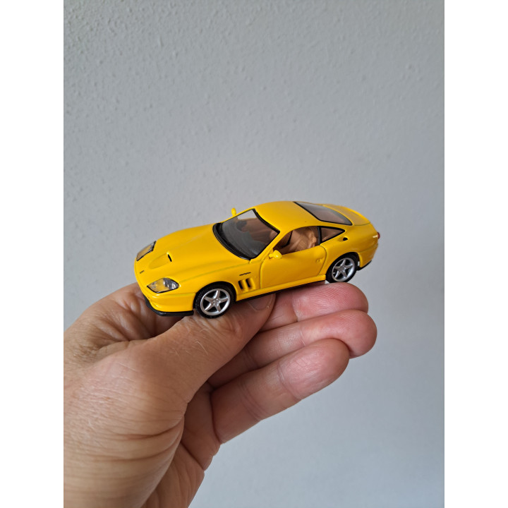 Ferrari 550 Maranello Maisto 1:43 geel