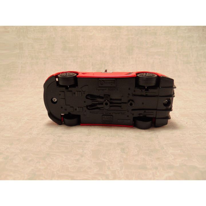 Ferrari 599XX coupe Bburago 1:43 rood