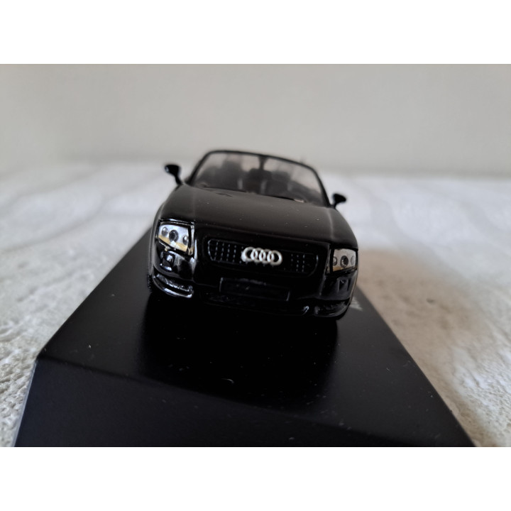 Audi TT roadster 1:43 Wemi zwart - modelauto Audi TT roadster 1:43 Wemi zwart - modelauto