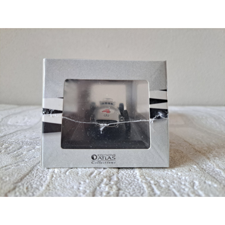 Mercedes Benz W196 1954 Fangio 1:43 Atlas 7110001 - modelauto Mercedes Benz W196 1954 Fangio 1:43 Atlas 7110001 - modelauto