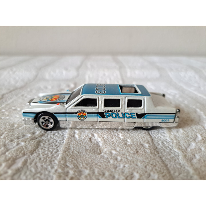 Lincoln Limozeen Limousine Cop Rods Hot Wheels 2009