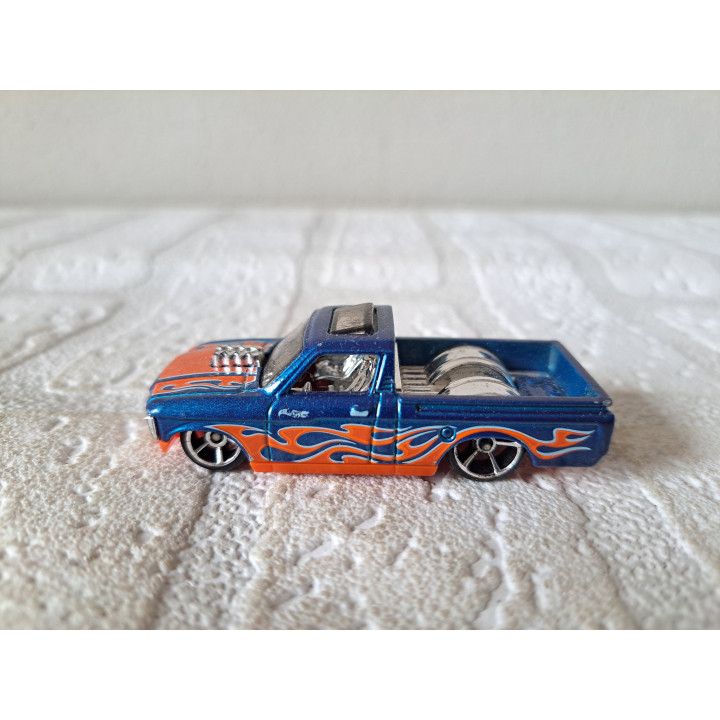 Hot Wheels Chevrolet LUV Custom 1972 Pickup 2017-036