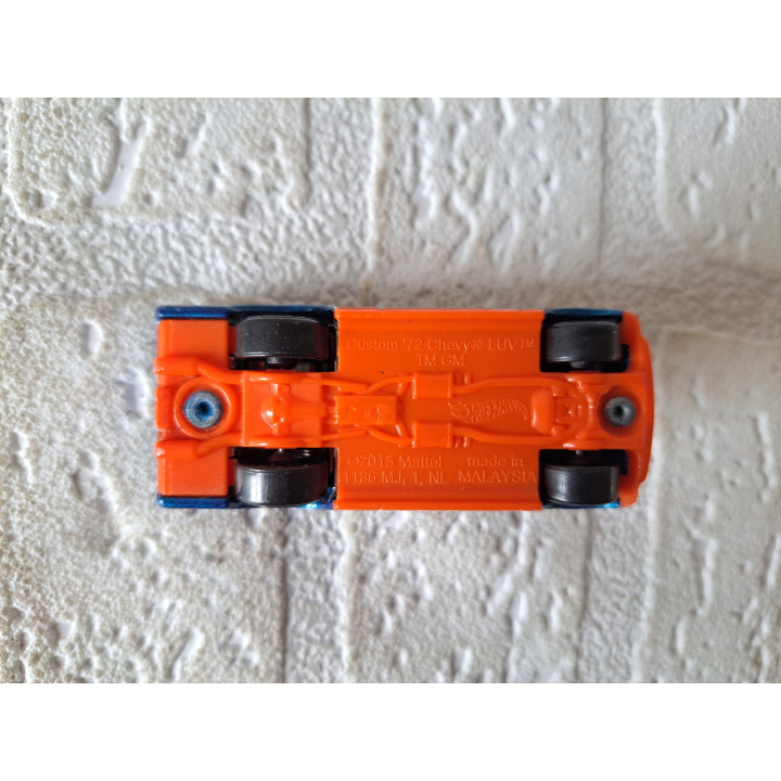 Hot Wheels Chevrolet LUV Custom 1972 Pickup 2017-036