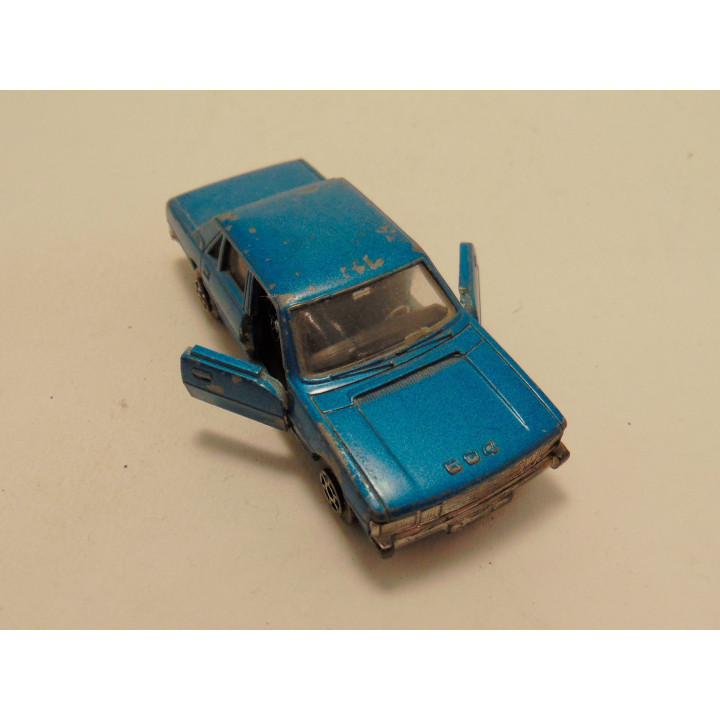 Peugeot 604 blauw