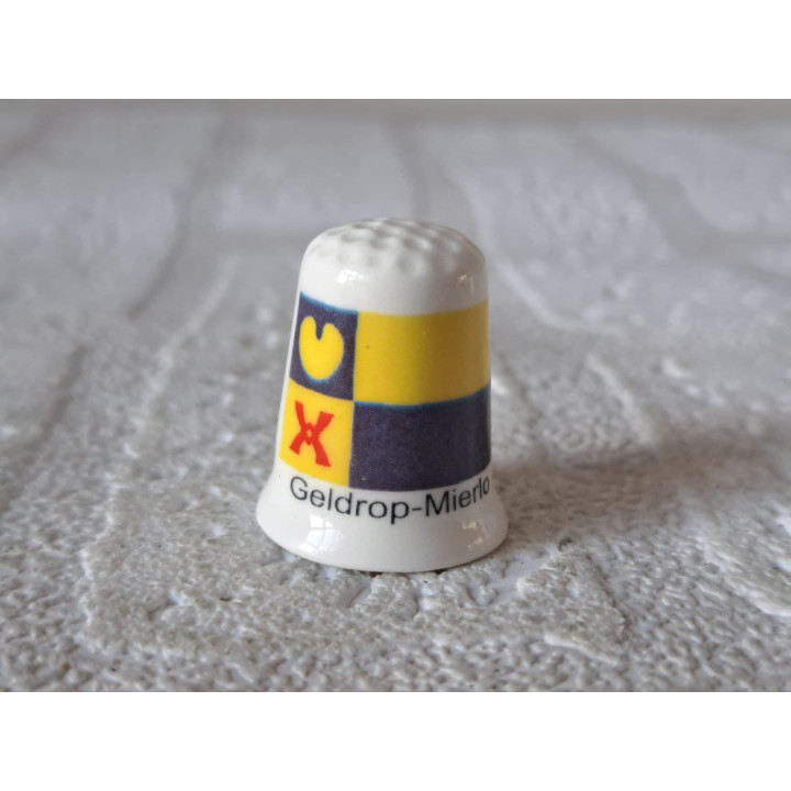 Gemeentevlag Geldrop Mierlo in Noord Brabant vingerhoedje