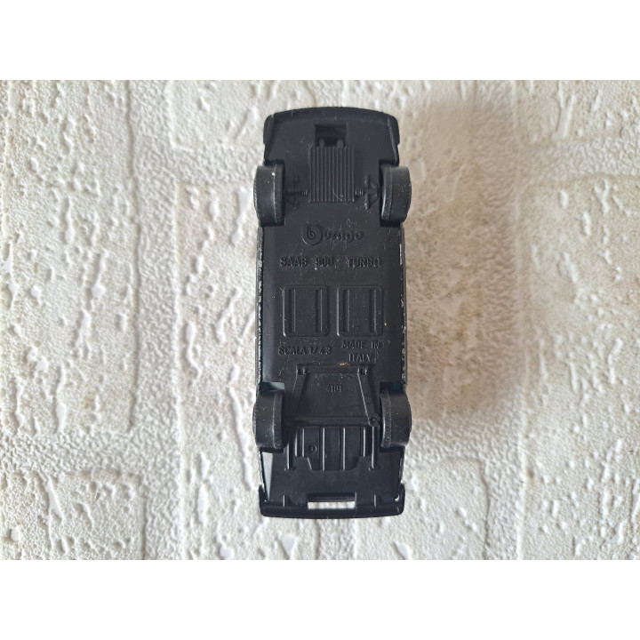 Saab 900 Turbo CLARION  1:43 Bburago 4101, metaal - modelauto