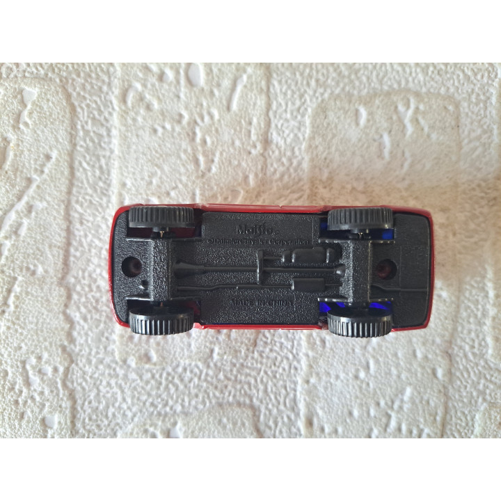 Chrysler Durango 1:64 Maisto, metaal - modelauto Chrysler Durango 1:64 Maisto, metaal - modelauto