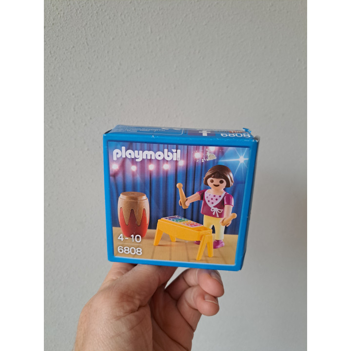Meisje met Xylofoon en Trommel Playmobil 6808