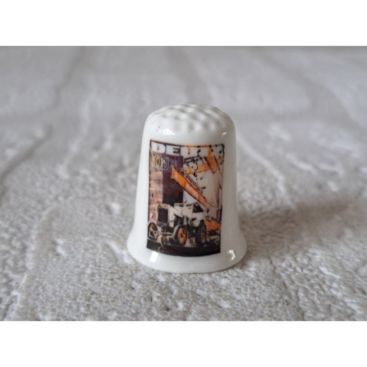 Deutz 50P6 tractor reclame landbouwvoertuig vingerhoedje Deutz 50P6 tractor reclame landbouwvoertuig vingerhoedje