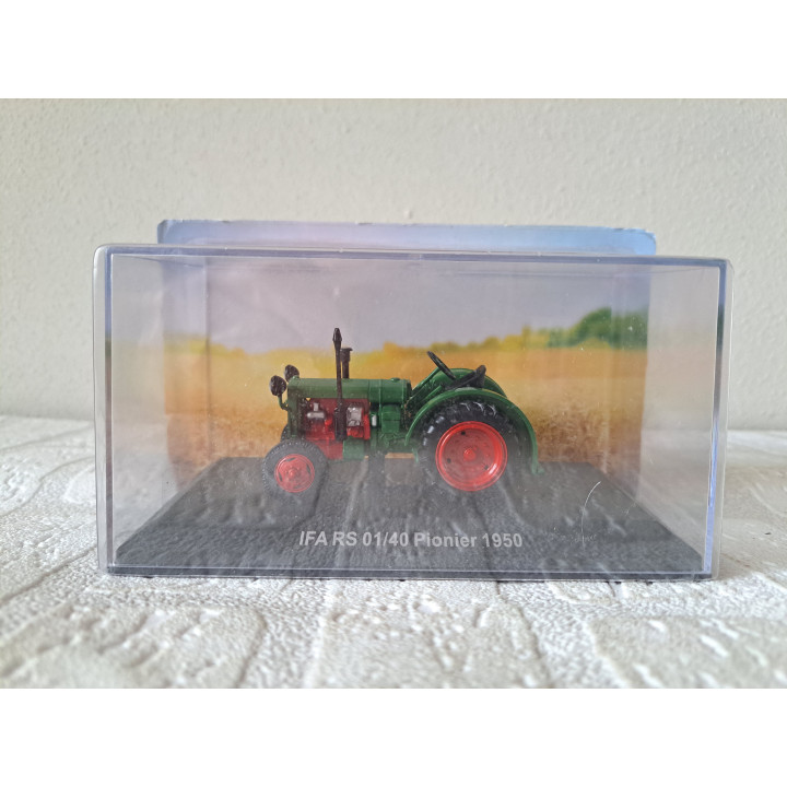 IFA RS 01-40 Pionier 1950 tractor landbouwvoertuig Hachette Collections SNC 1:43 - modelauto