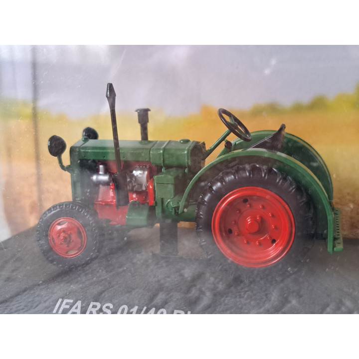 IFA RS 01-40 Pionier 1950 tractor landbouwvoertuig Hachette Collections SNC 1:43 - modelauto