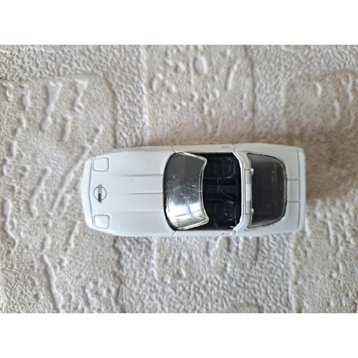 Chevrolet Corvette ZR1 cabrio 1984 1:64 Maisto, metaal - modelauto