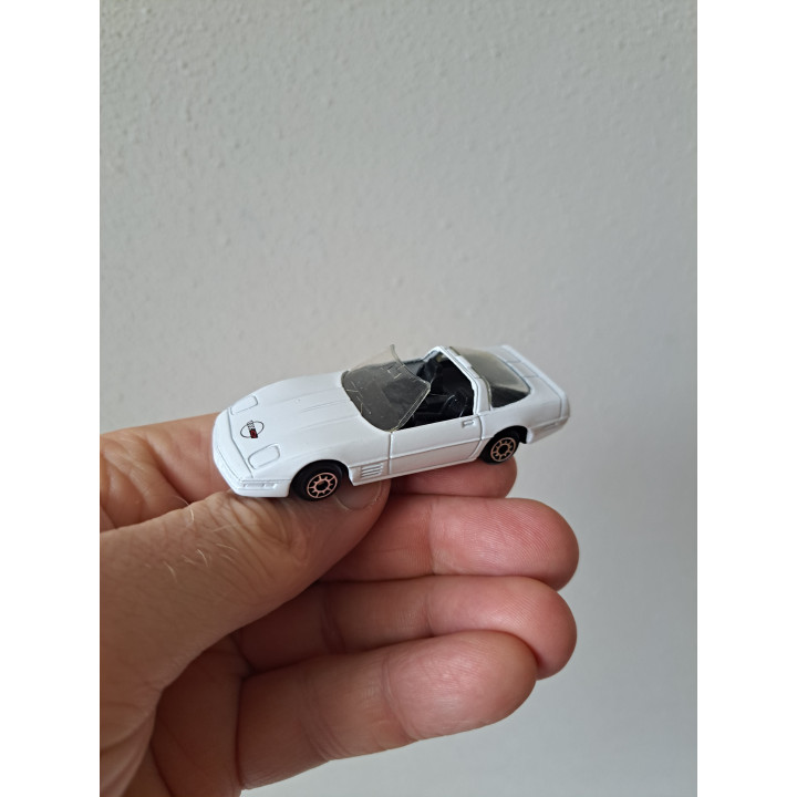 Chevrolet Corvette ZR1 cabrio 1984 1:64 Maisto, metaal