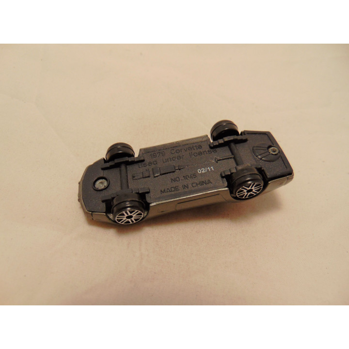 Chevrolet Corvette C3 1979 1:64 donkergrijs
