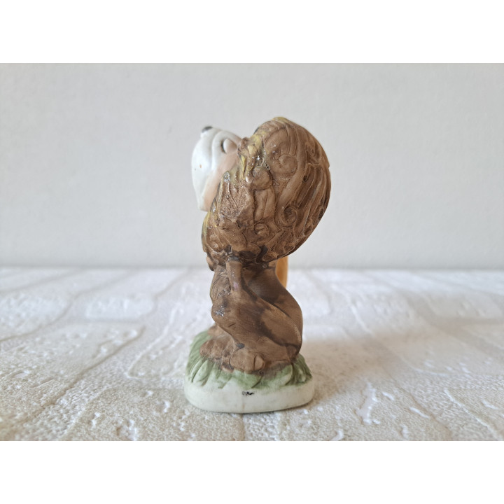 Leeuw met "I dream of you pussy cat", porselein 7x4.5x9cm - dierfiguren