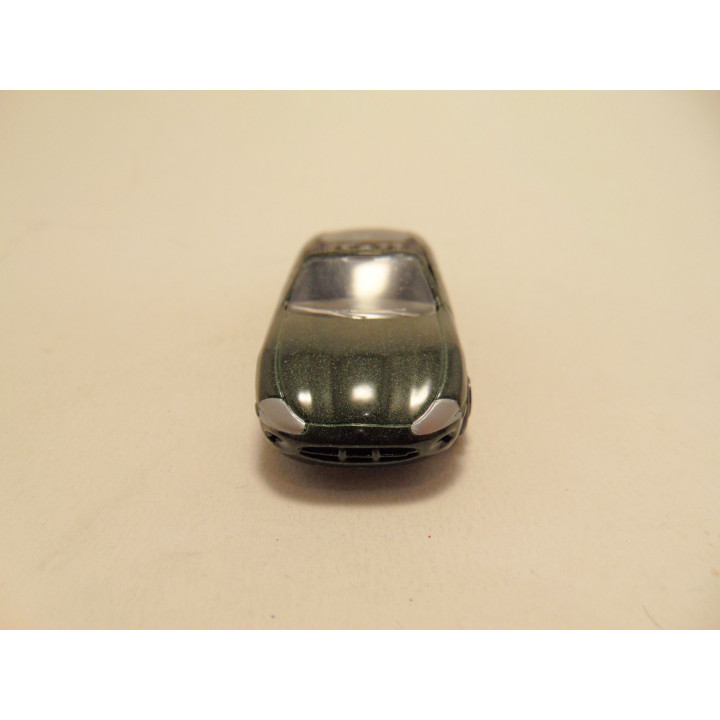 Jaguar XK8 cabrio 1:64 Maisto groen
