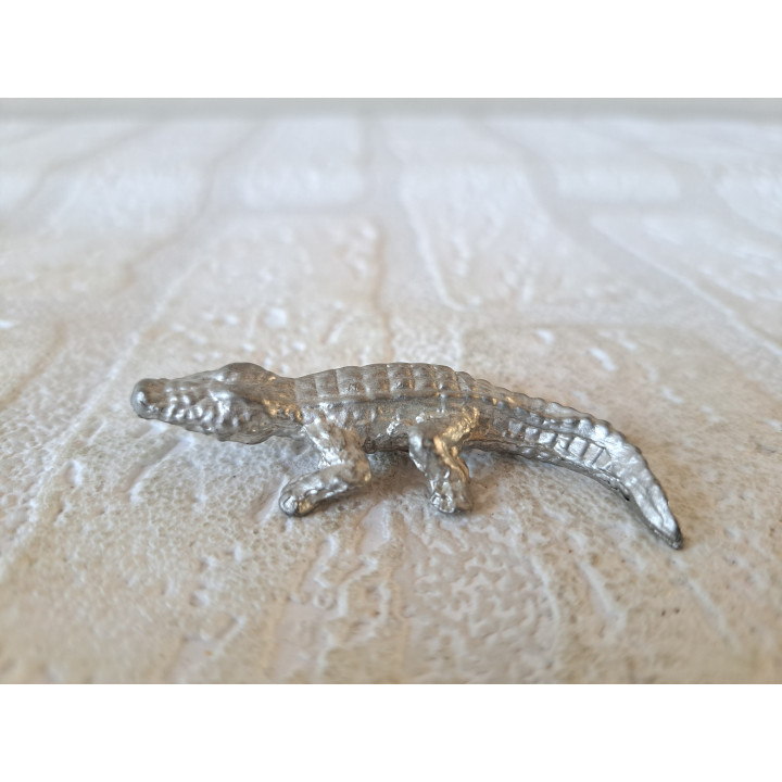Krokodil, metaal 6x2x1cm - dierfiguren