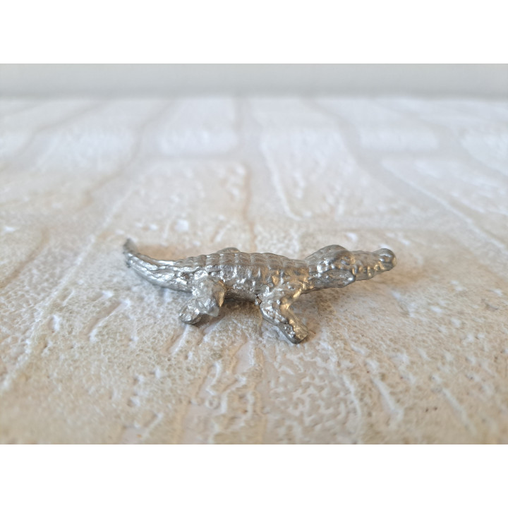 Krokodil, metaal 6x2x1cm - dierfiguren
